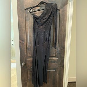 Bec and bridge gown